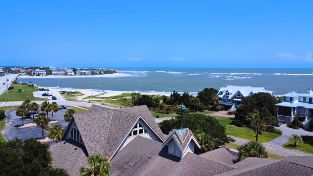 The Charleston Coastal Homeowner's Guide to Roofing Near the Ocean Expert Roofing Near Ocean Willow Ash Roofing SC